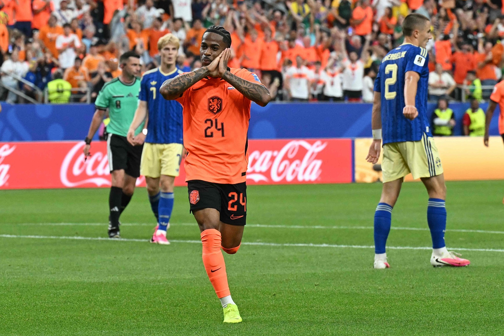罗马正式报价萨默维尔 世界杯2球2助成关键筹码