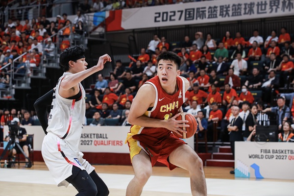 王俊杰赵维伦陷青训年龄困局,返CBA仅剩选秀独木桥
