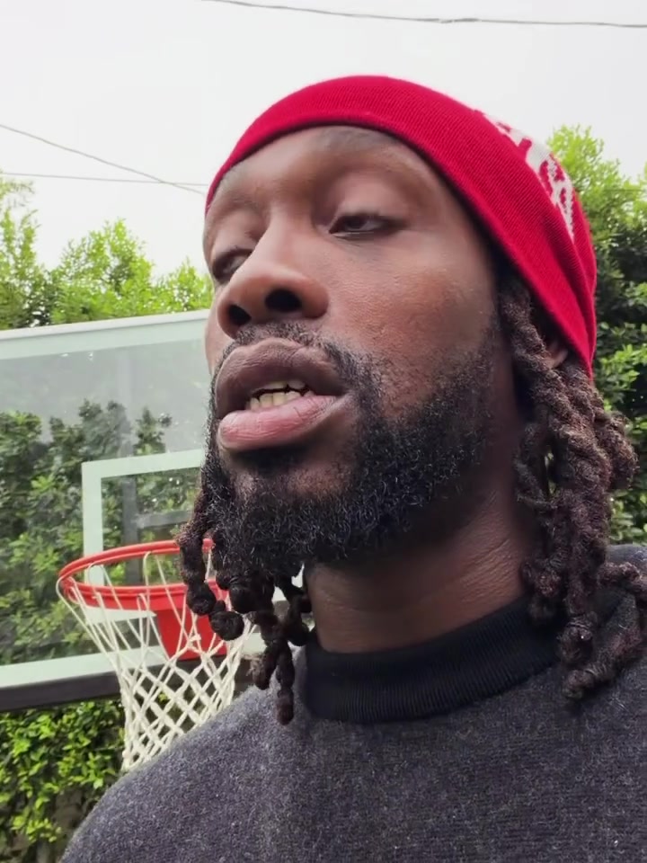 贝弗利致敬威少怒斥媒体:退役才送花 装什么圣人 贝弗利致敬威少怒斥媒体:退役才送花 装什么圣人