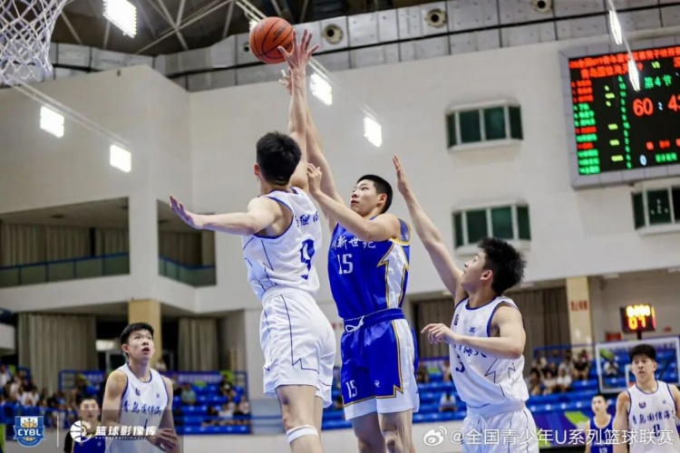 深圳U19预赛7战5胜列第三晋级 吴铠博场均22.6分包揽得分王和抢断王 深圳U19预赛7战5胜列第三晋级 吴铠博场均22.6分包揽得分王和抢断王