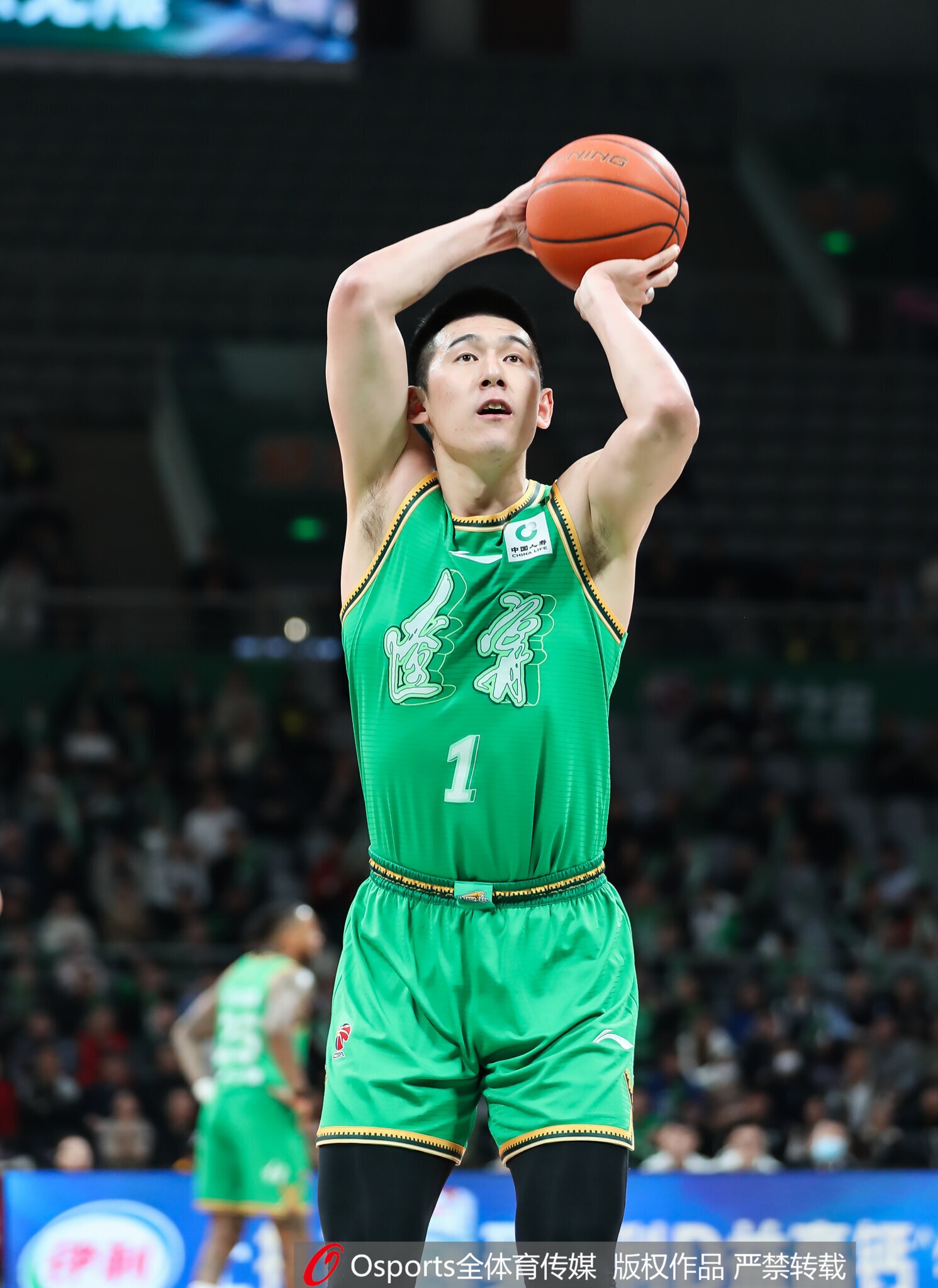 沈阳日报:辽篮显示出进行新老交替的决心 平均年龄大幅下降 沈阳日报:辽篮显示出进行新老交替的决心 平均年龄大幅下降